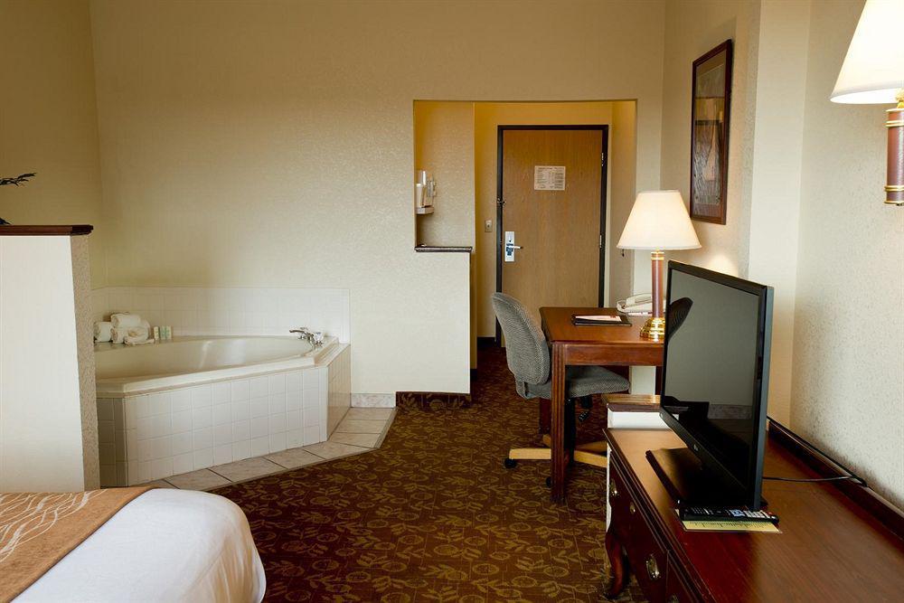 Comfort Suites Kansas City - Liberty Buitenkant foto